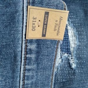 Abercrombie true skinny distressed denim